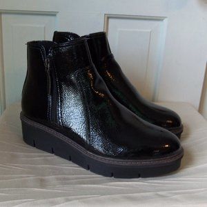 New Clarks Airabell Black Patent Wedge Ankle Boots sz 8.5